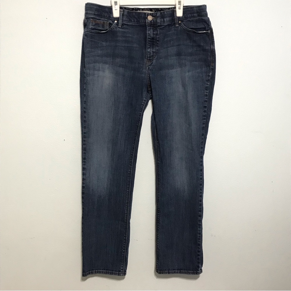 Levi Strauss Denim Blue Jeans Womens Size 33x30 Perfect Waist 525 Straight Leg